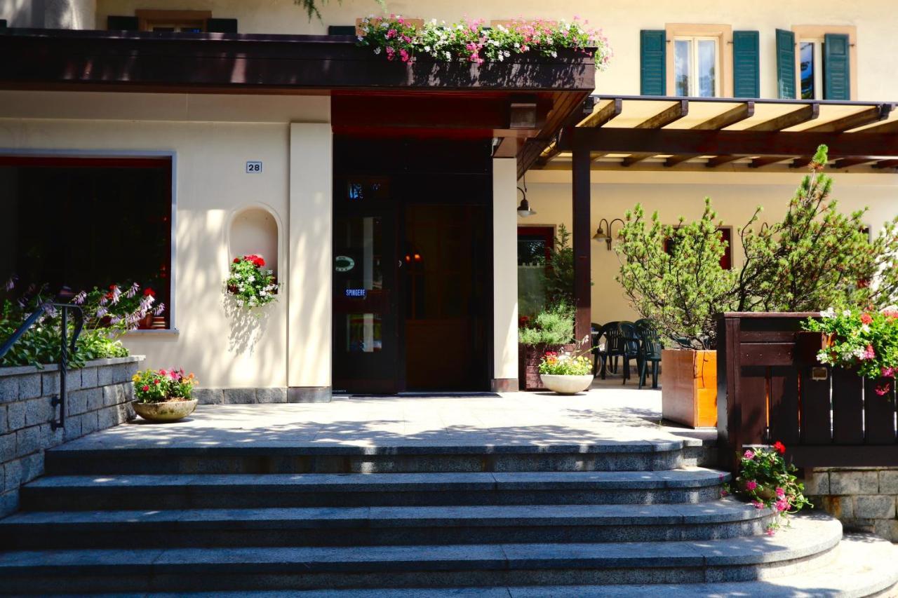 Hotel Pinzolo-Dolomiti Екстер'єр фото